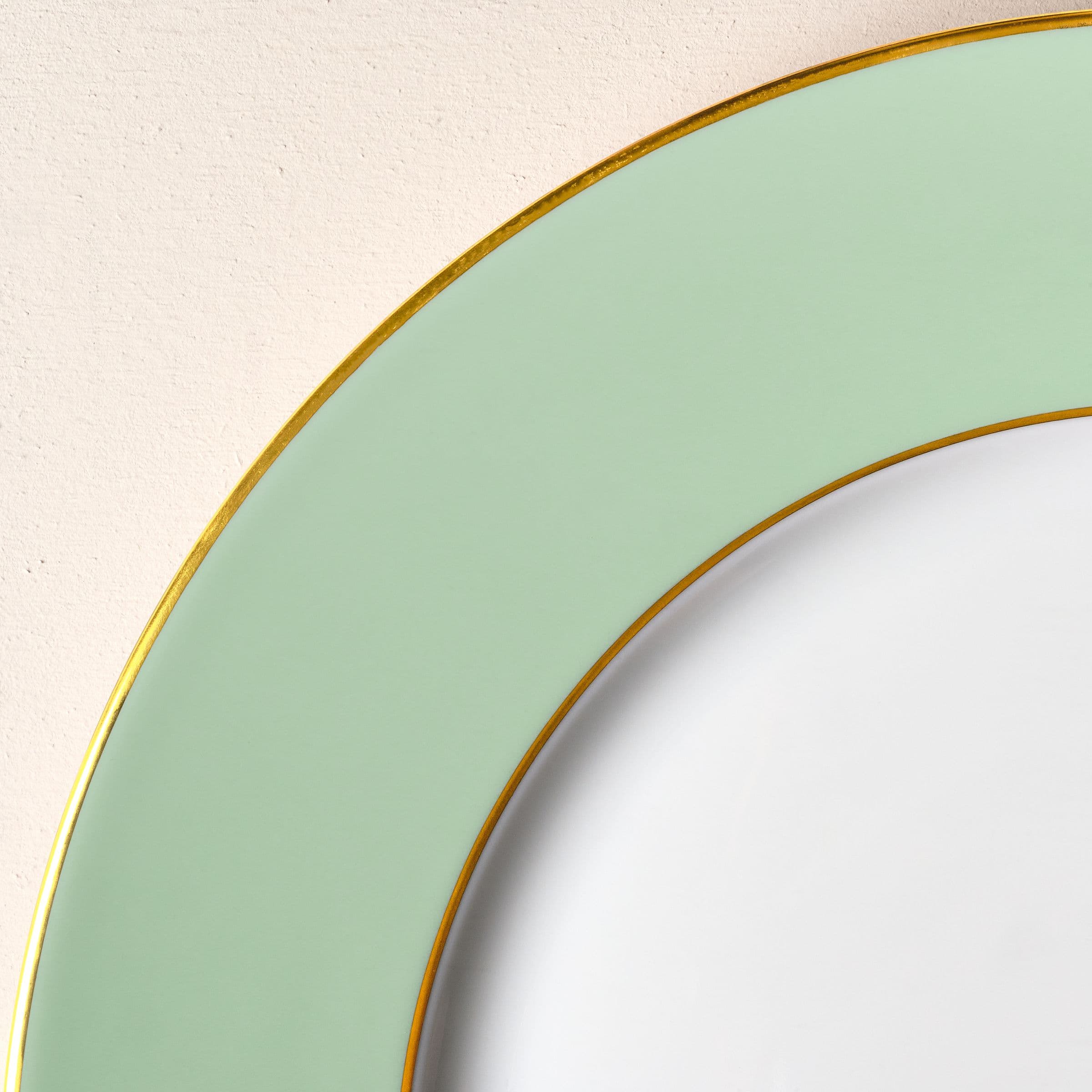 Colour Vert Céladon, Gold finish