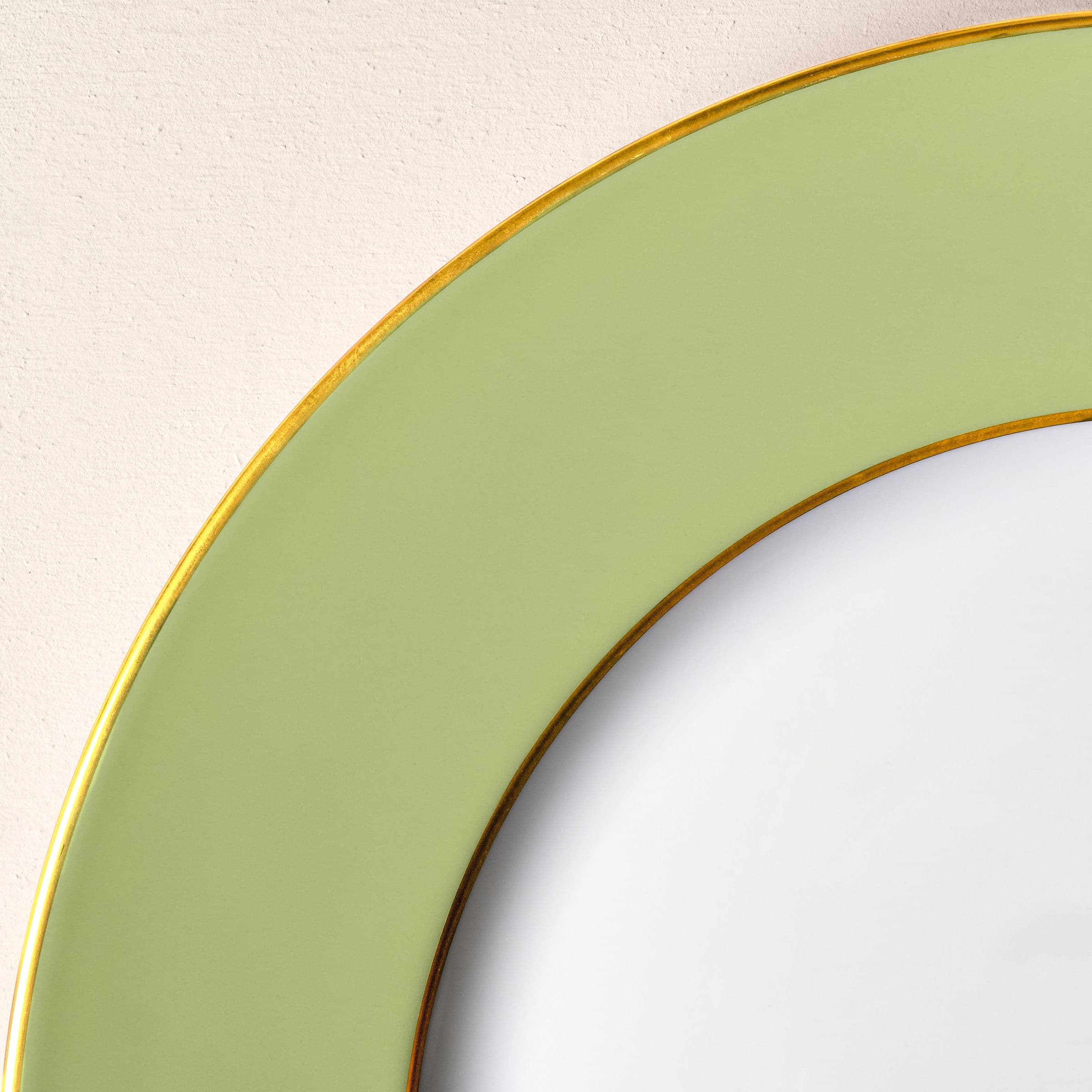 Colour Vert Nil, Gold finish