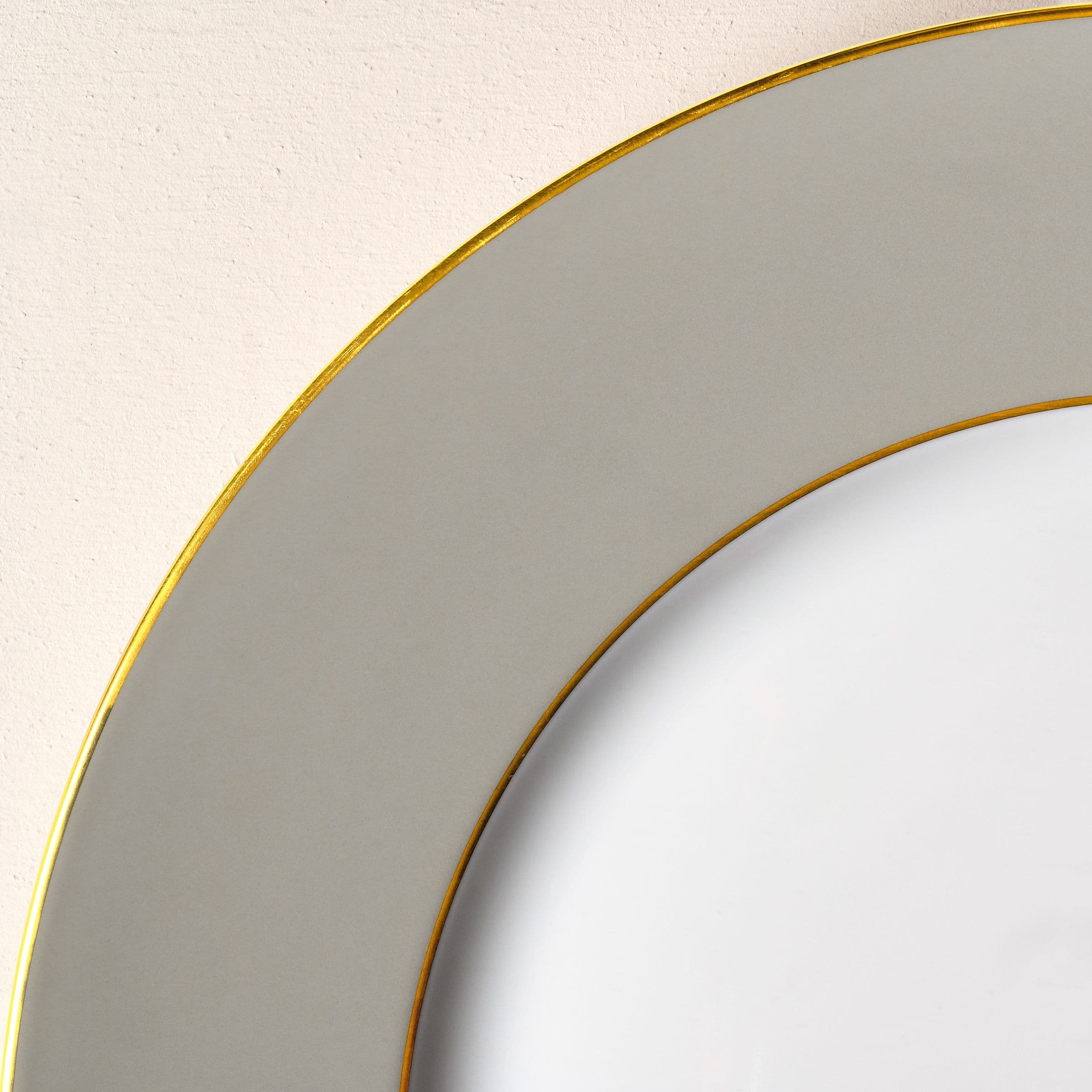 Colour Gris Perle, Gold finish