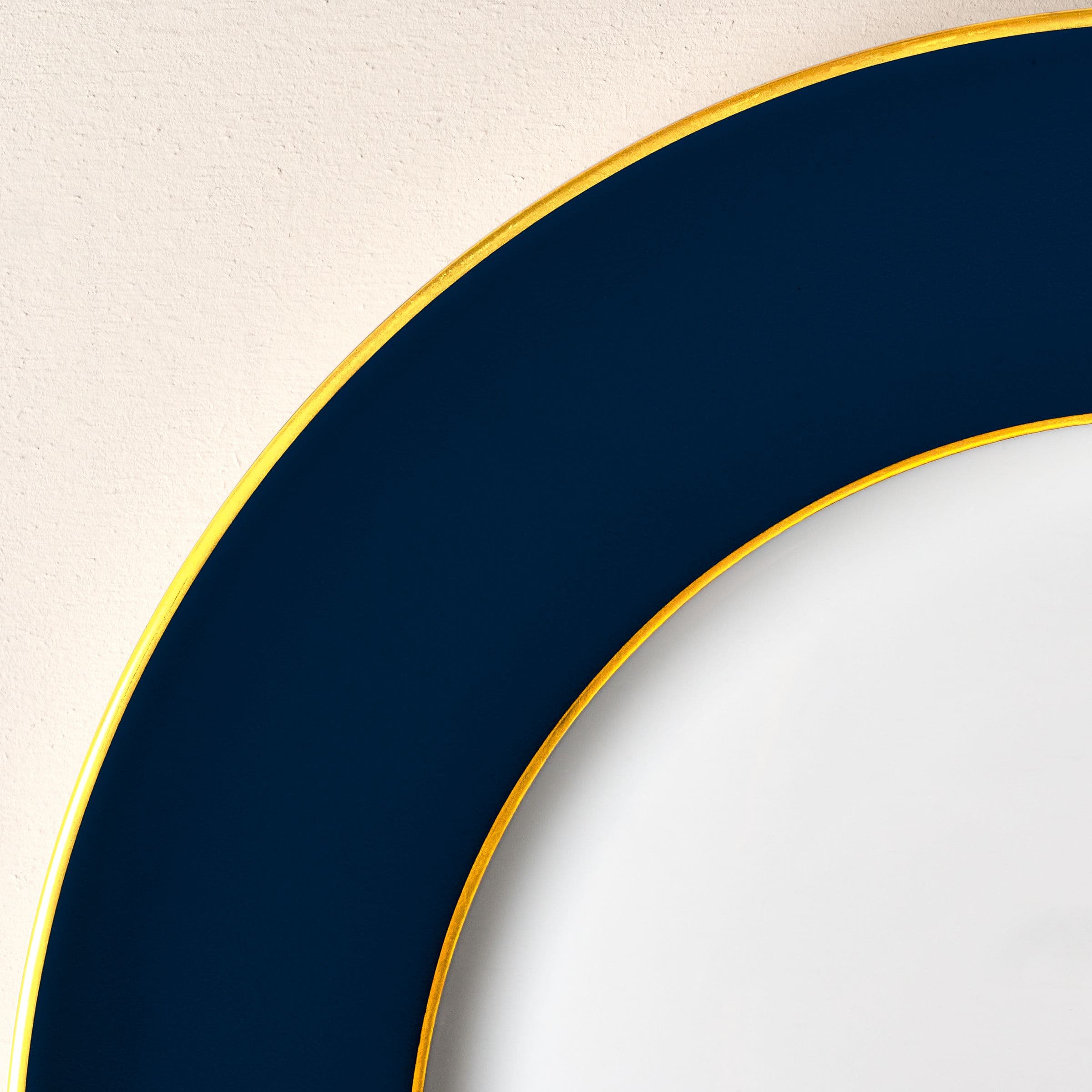 Colour Bleu Nuit, Gold finish