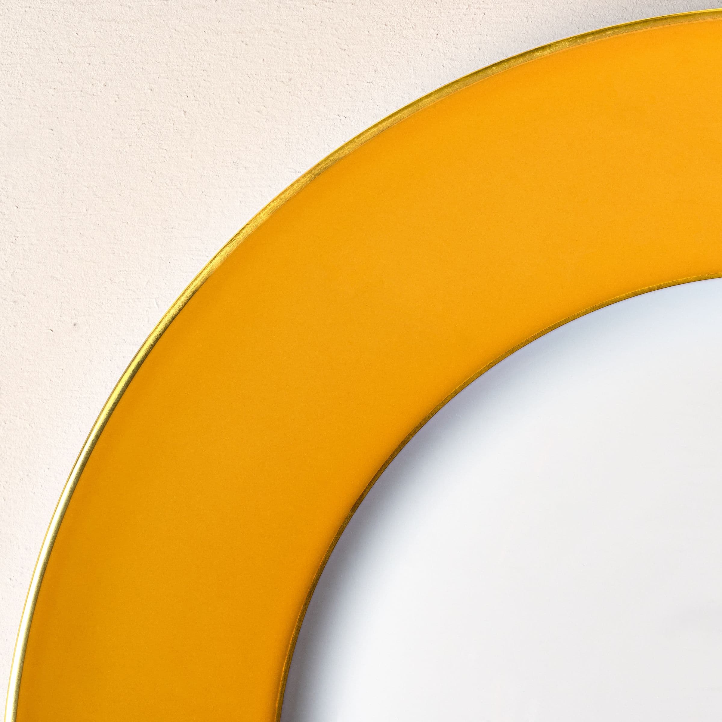 Colour Tournesol, Gold finish
